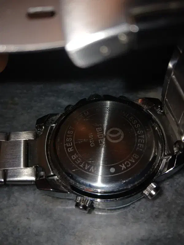 ساعت بایدن اصل|ساعت|شیراز, لب آب|دیوار