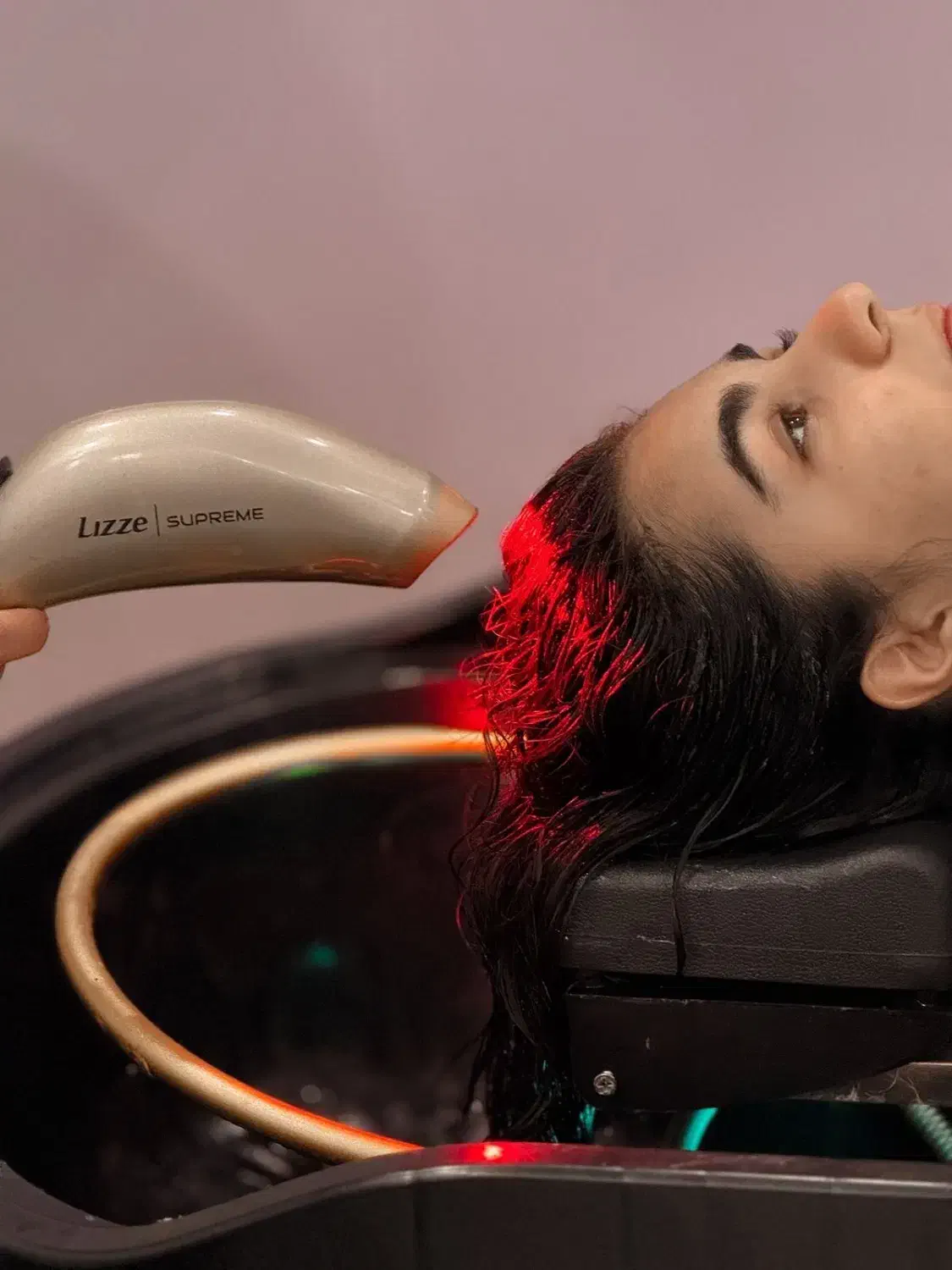 تخفیف ویژه لاین اسکراب اسکالپ کف سر|خدمات آرایشگری و زیبایی|سبزوار, فرهنگیان|دیوار