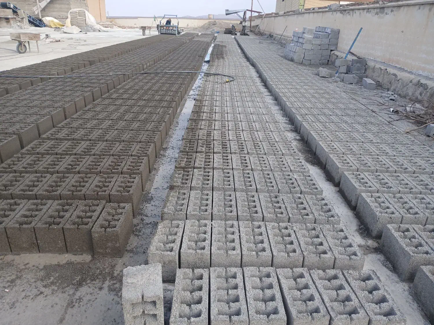 بلوک مخصوص استخر بشرط تخلیه با کمپرسی|مصالح و تجهیزات ساختمان|ماکو, |دیوار