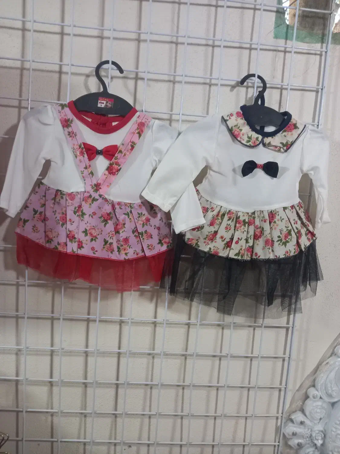 حراج لباس بچگانه عمده وتک ۱۵۰تومن خیابان حمزه ۱۸|لباس|سراوان, |دیوار