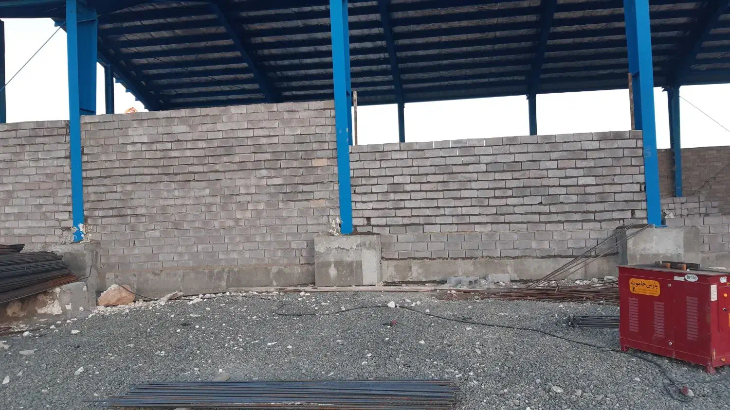 چندین اکیپ استا جهت سیمکاری وکاشی کاری|استخدام معماری، عمران و ساختمانی|میاندوآب, |دیوار