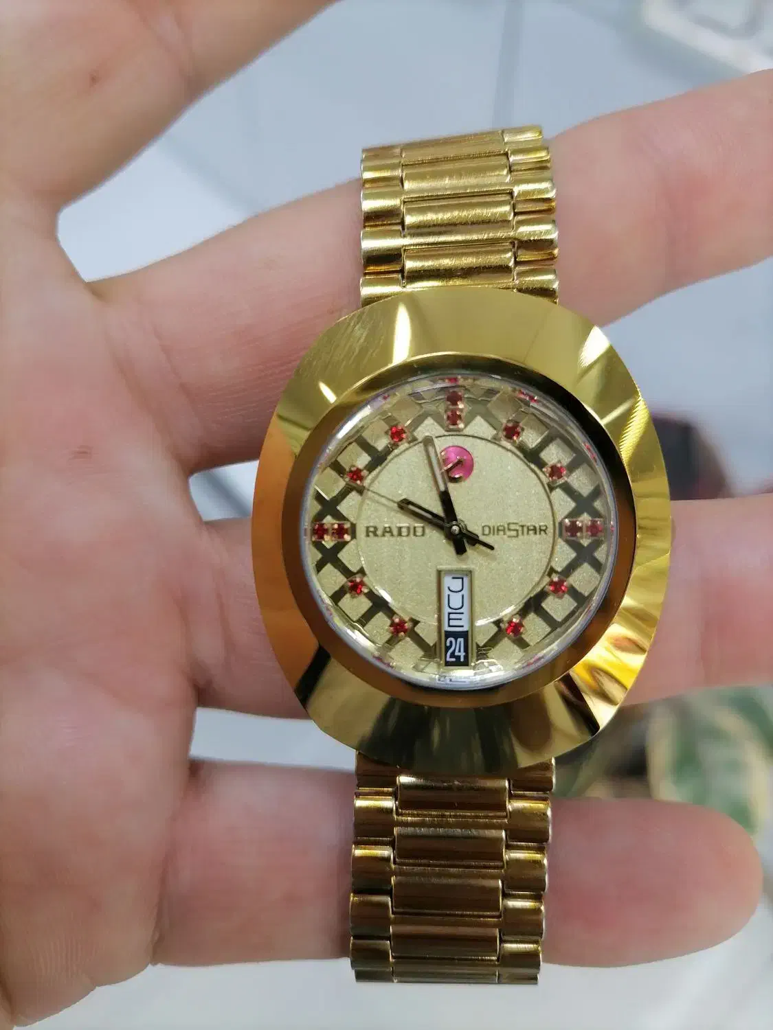 رادو تخم مرغی سوئیس|ساعت|مشهد, کارمندان دوم|دیوار