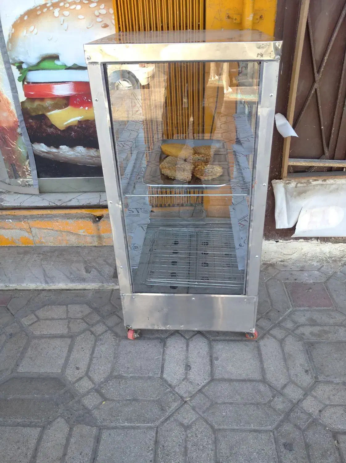 یک دستگاه گرمکن برای پیراشکی ....|کافی‌شاپ و رستوران|اصفهان, مفتح|دیوار