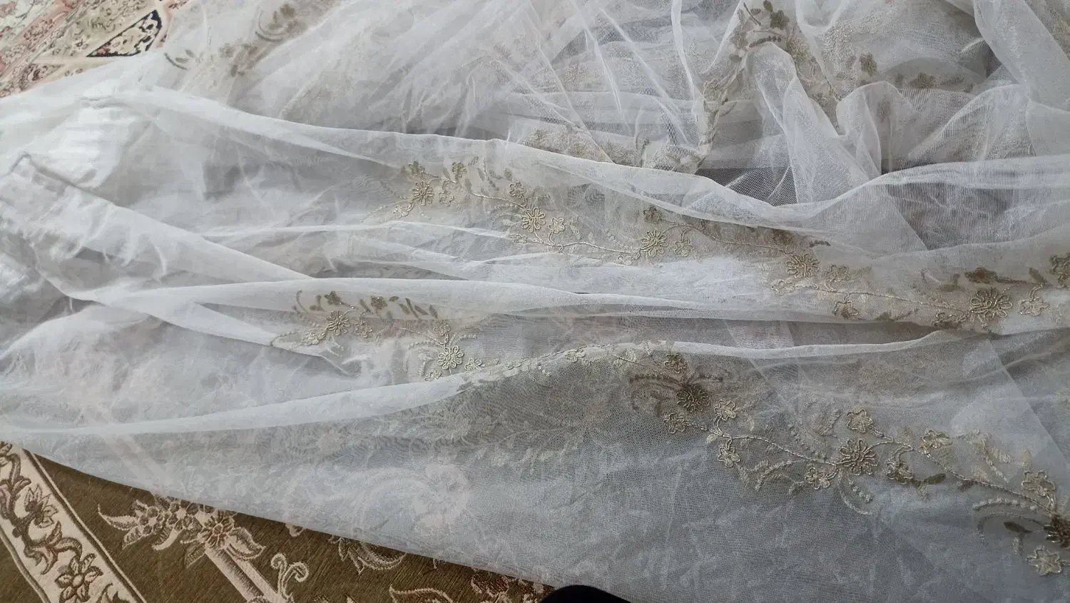 شش متر پرده تور خامه دوزی شده|پرده، رانر، رومیزی|تربت جام, والفجر|دیوار