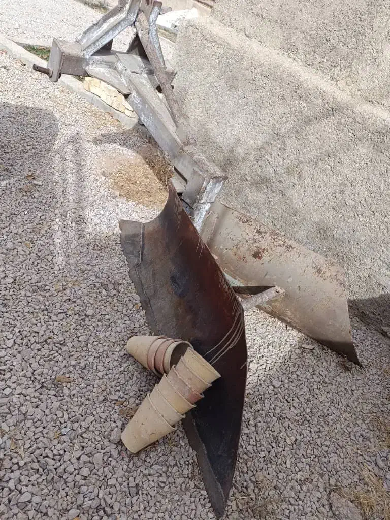 فروشی|ابزارآلات|اقلید, |دیوار