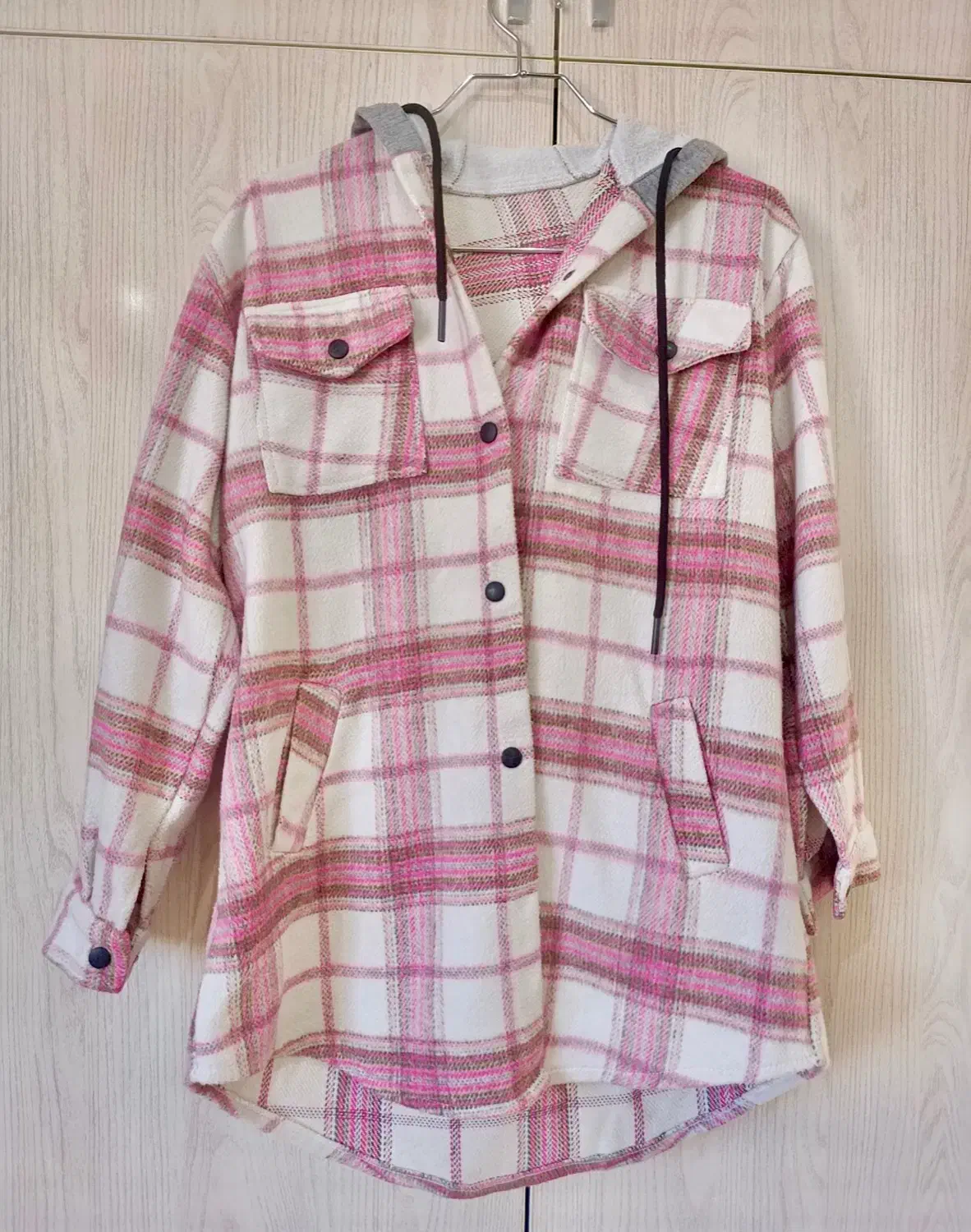 بارونی و پالتوی پشمی باقیمت عالی|لباس|سبزوار, فرهنگیان|دیوار