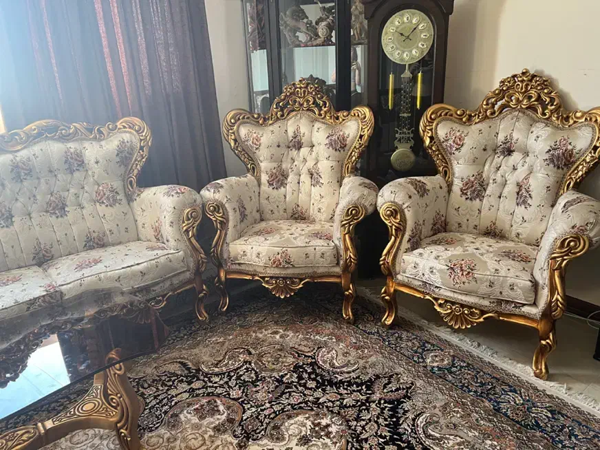 ی دست مبل ۹ نفره درحدنو فروش فوری ب علت جا ب جایی|مبلمان خانگی و میز عسلی|شیراز, شهرک گلستان|دیوار