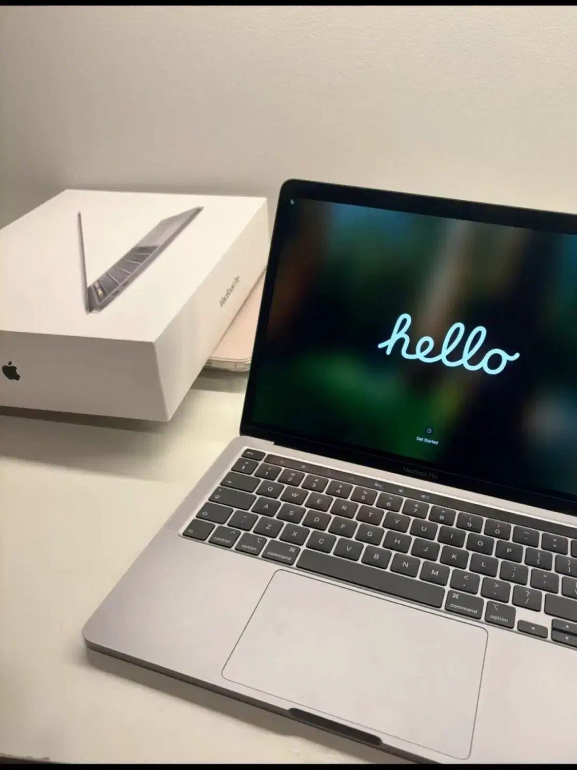 مک بوک ایر ام وان|رایانه همراه|قم, بلوار امین و ساحلی|دیوار