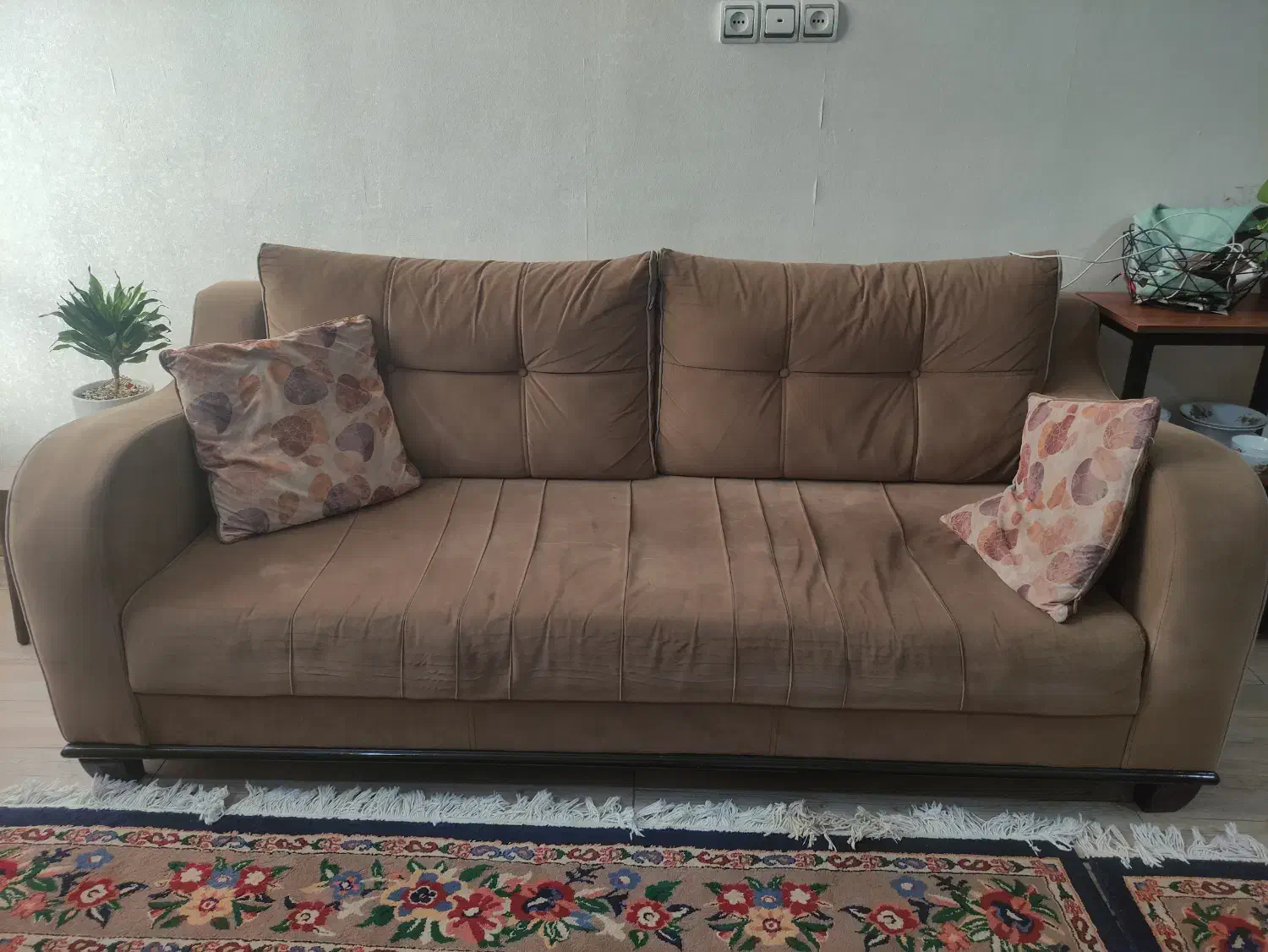 فروش مبل ۵نفره نیم ست|مبلمان خانگی و میز عسلی|اهواز, فرهنگ شهر|دیوار