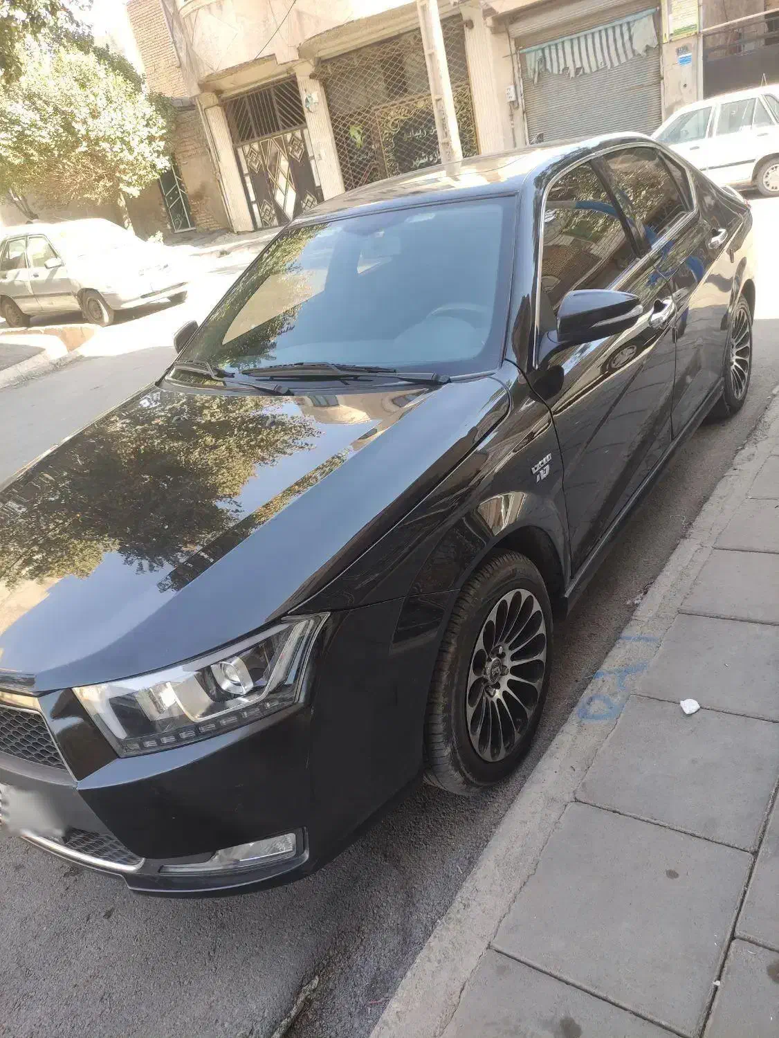 دنا پلاس دنده ای EF7|خودرو سواری و وانت|هشتگرد, شهرک ولیعصر (مصلی)|دیوار