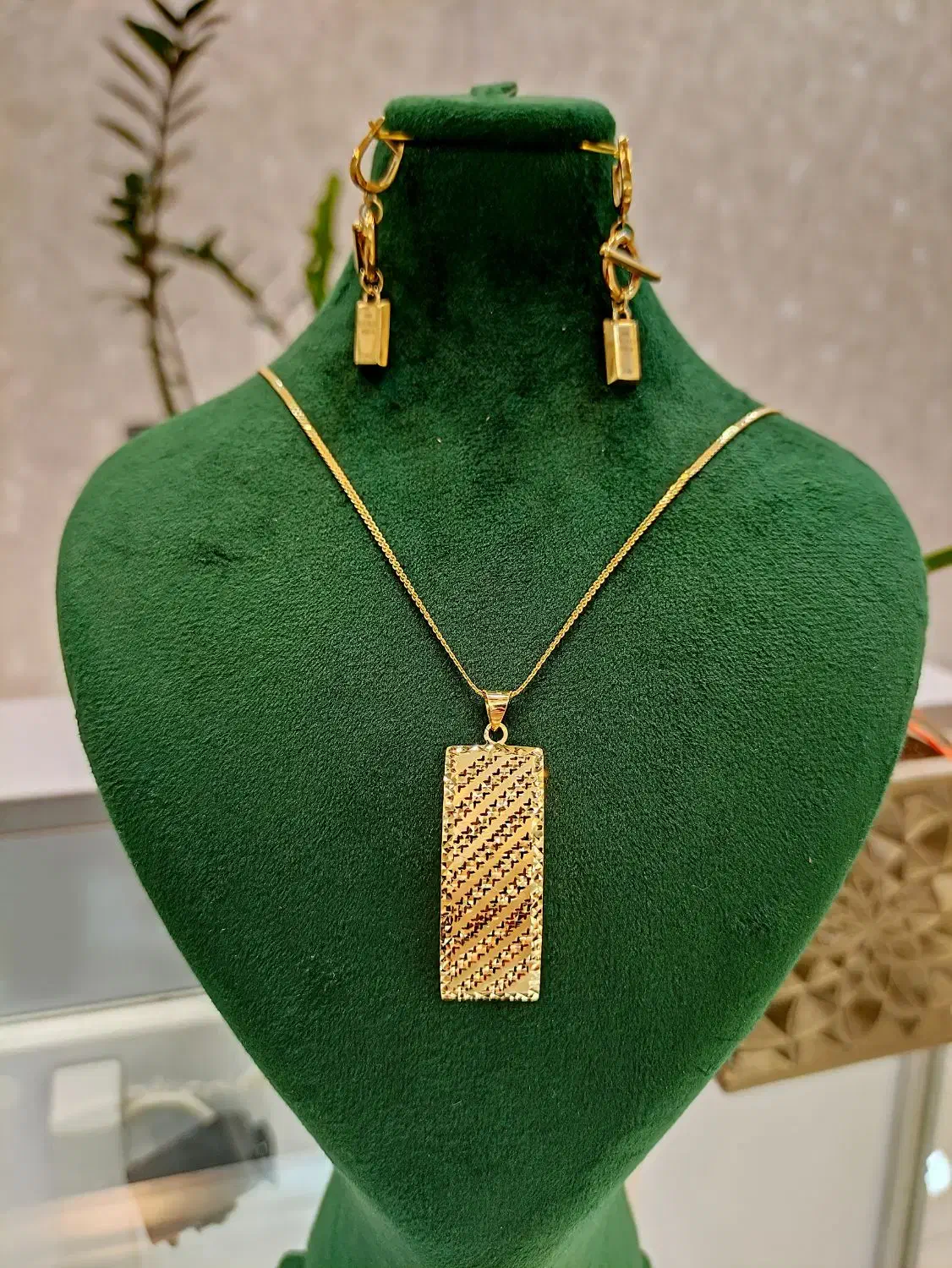 پلاک و زنجیر طلا - شکسته|جواهرات|ارومیه, |دیوار