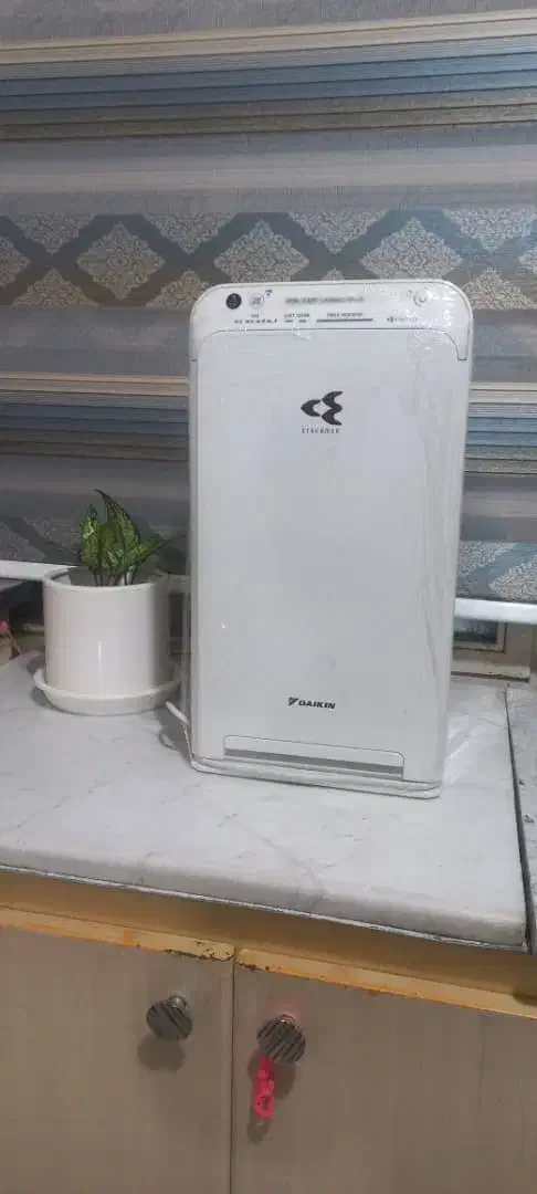 تصفیه هوا|پنکه و تصفیه‌کنندهٔ هوا|تهران, تختی|دیوار