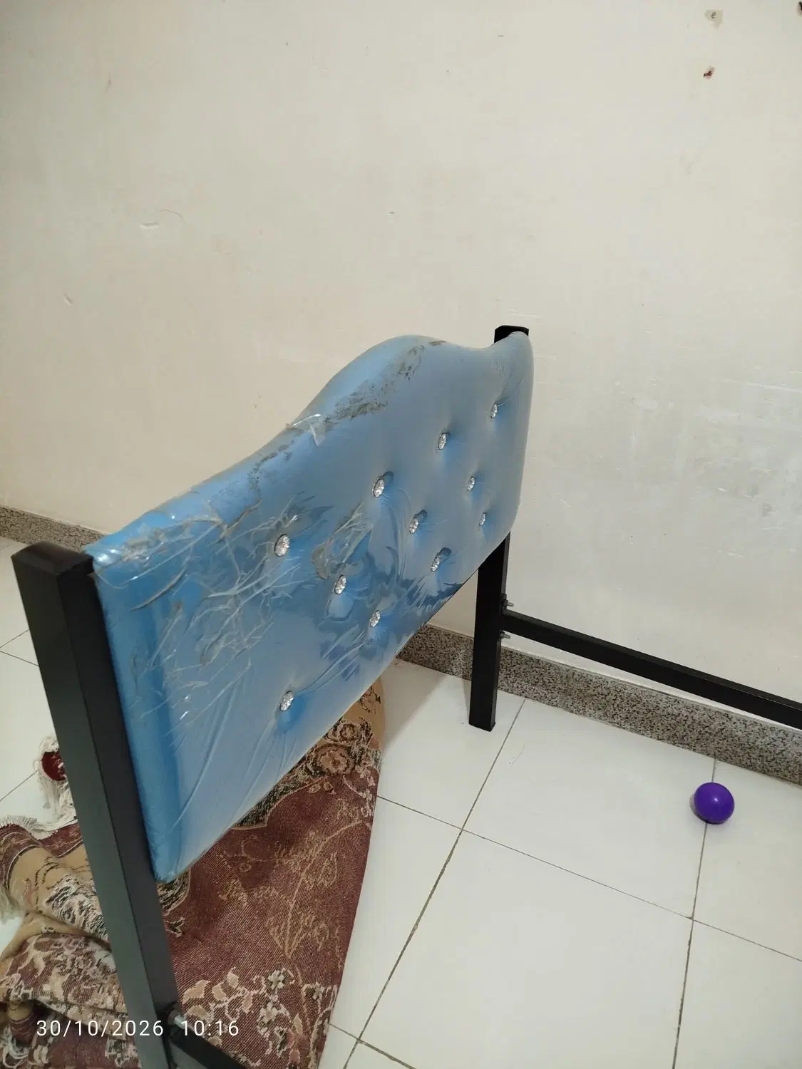تحت|تخت و سرویس خواب|بجنورد, |دیوار