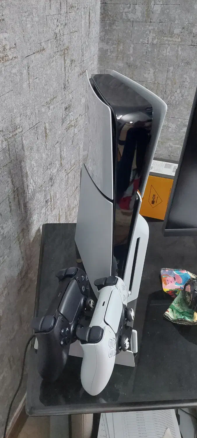 پلی استیشن 5 (ps5) اسلیم + پایه شارژر + 5بازی|کنسول، بازی ویدئویی و آنلاین|آمل, |دیوار