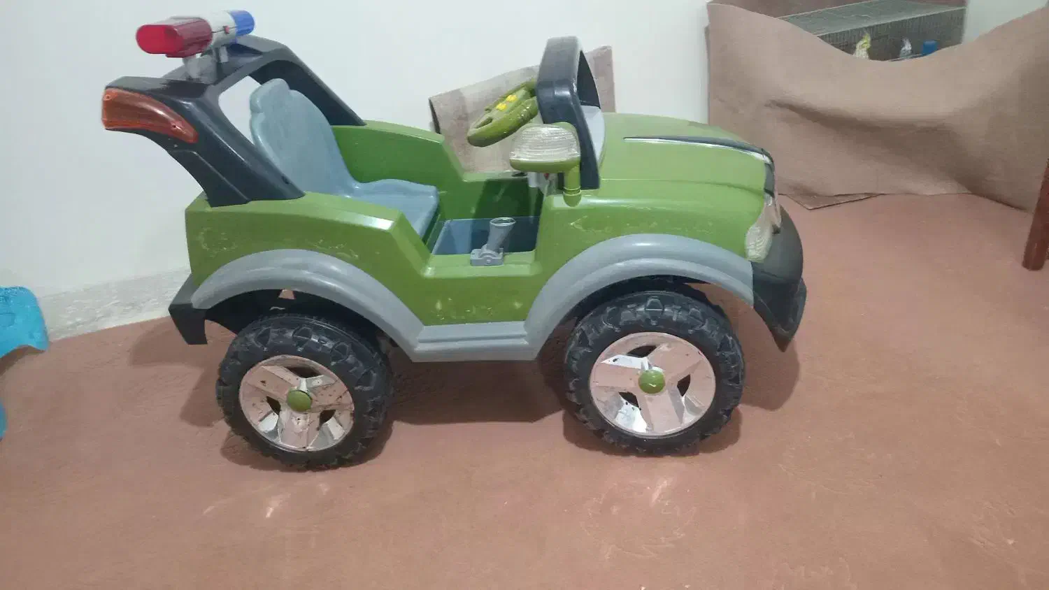 ماشین شارژی|اسباب‌بازی بچه|قزوین, |دیوار