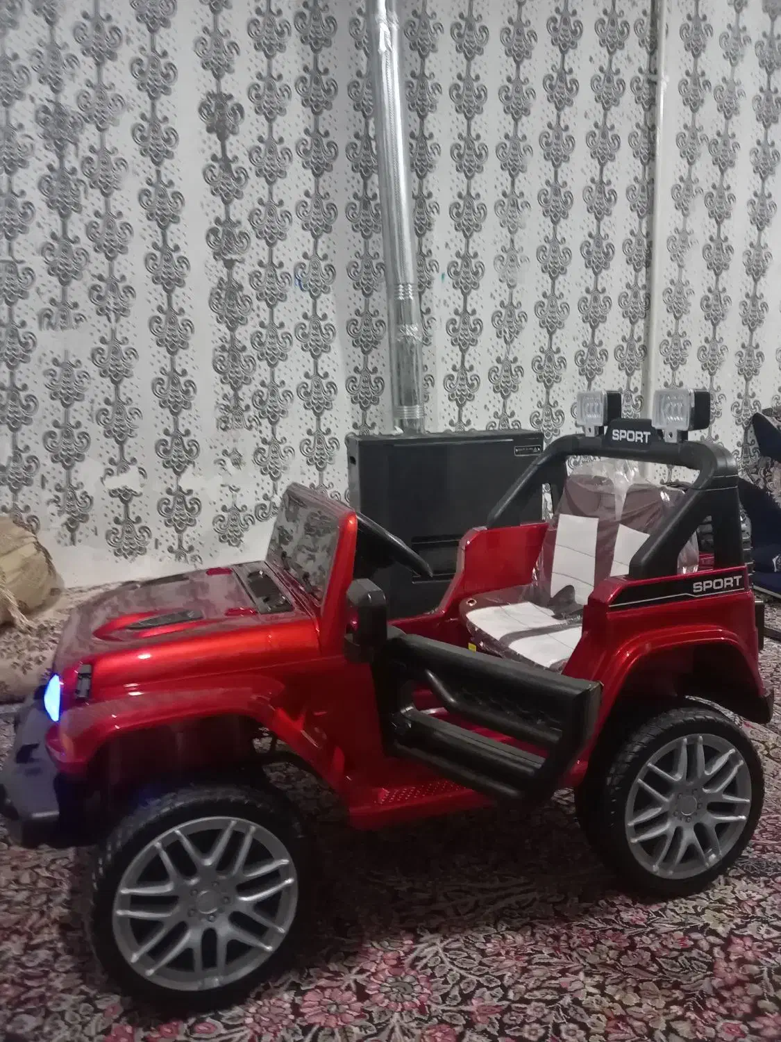 ماشین شارژی|اسباب‌‌بازی|بم, |دیوار