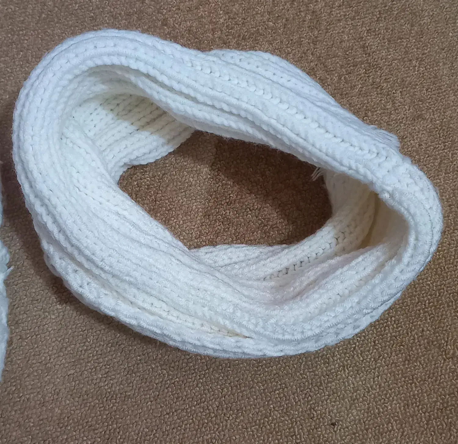 شال وکلاه ودستکش|کفش و لباس بچه|رشت, ترمینال|دیوار