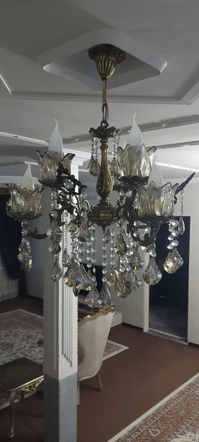 لوستر برنز ۴ عدد|لوستر و چراغ آویز|همدان, |دیوار