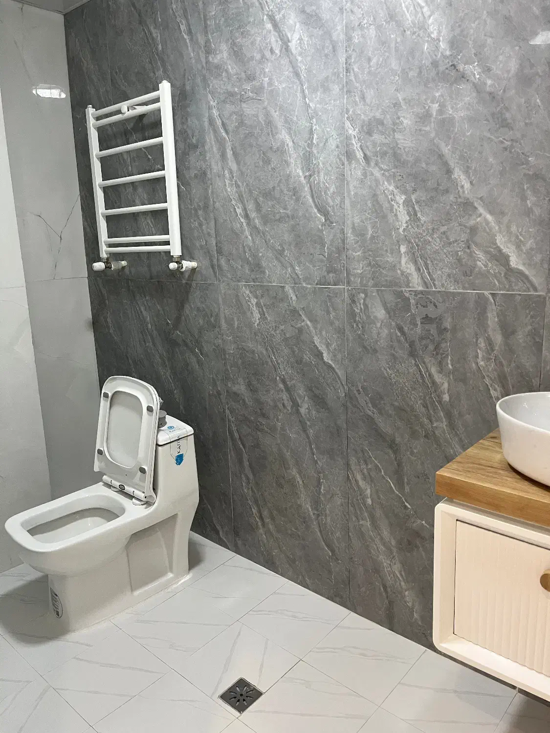 رهن کامل / ۳ خوابه / صفر / شیک / ۲ پارکینگ|اجارهٔ آپارتمان|رشت, گلباغ نماز|دیوار