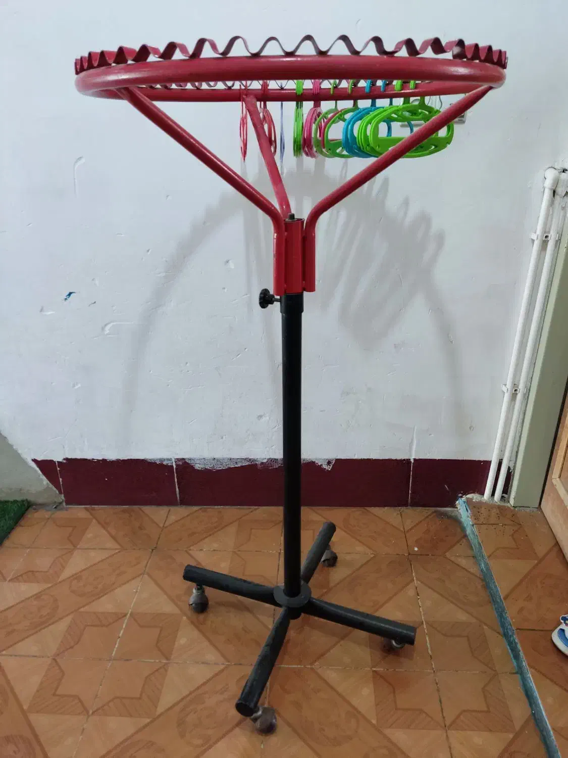 رگال لباس|بندرخت و رخت‌آویز|ایلام, |دیوار