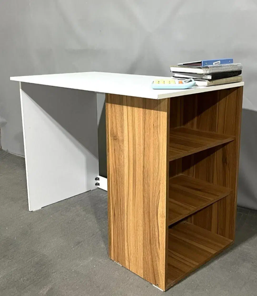 میز تحریر ساده / (ارسال رایگان به شهر کرج)|میز تحریر و کامپیوتر|کرج, دانشگاه هنر تهران (پردیس کرج)|دیوار