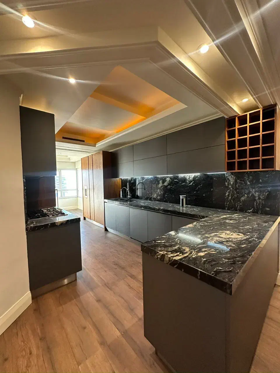 برج باغ 230 متری*فایل شخصی *ویو تهران