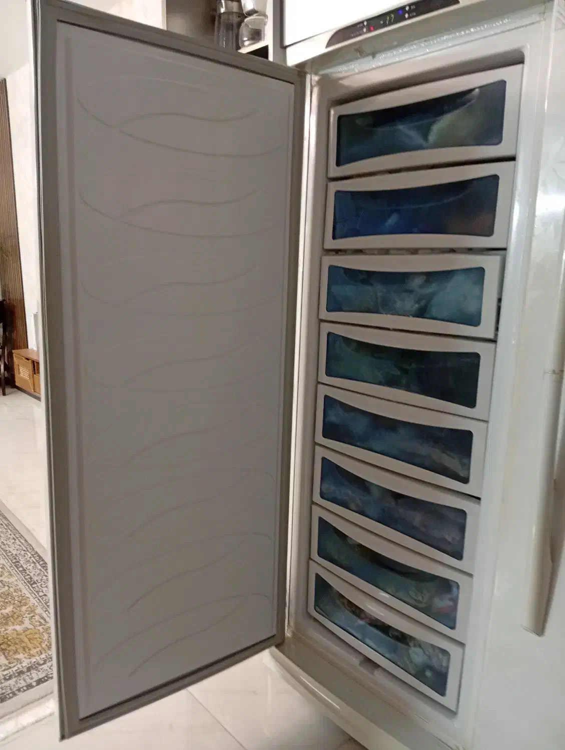 یخچال فریزربدون برفک|یخچال و فریزر|بروجن, |دیوار