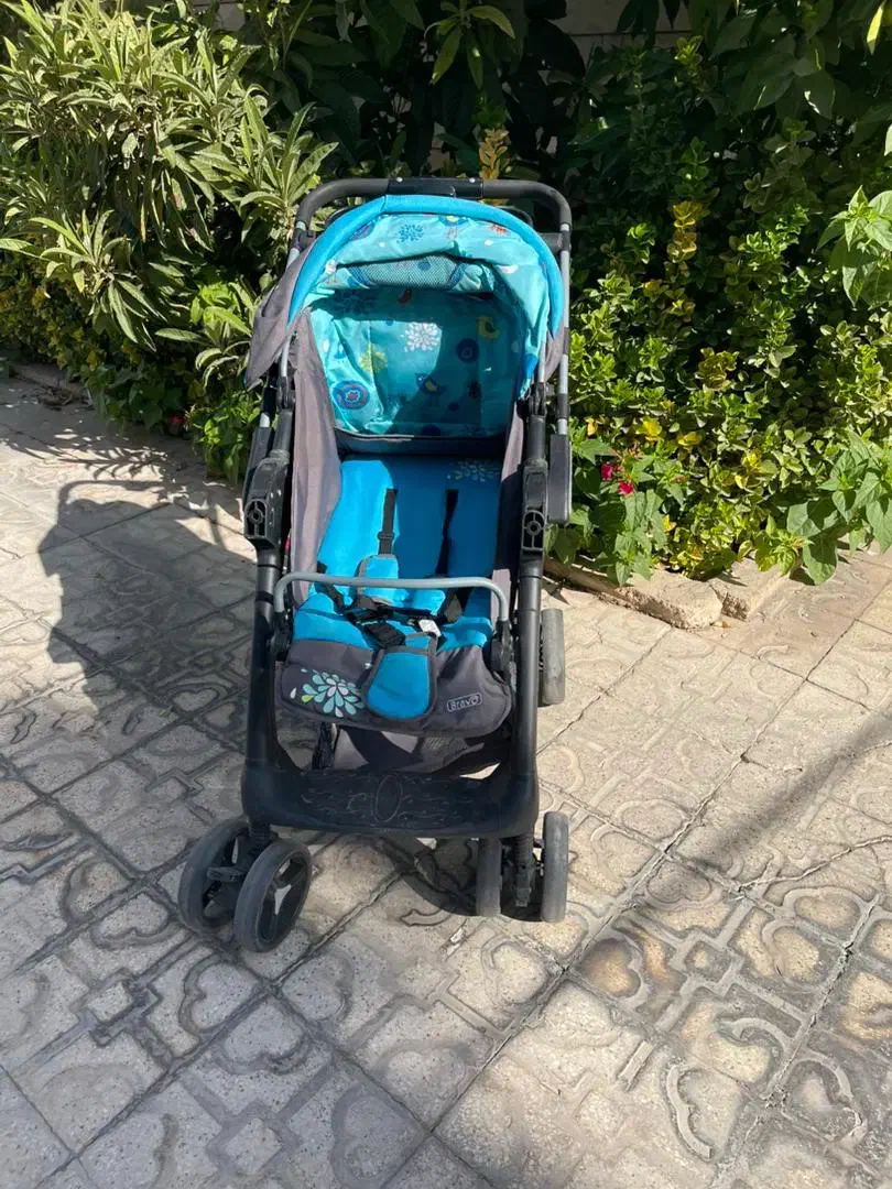 فروش کالسکه وکریر کودک|کالسکه و لوازم جانبی|شیراز, شهرک ایثار|دیوار