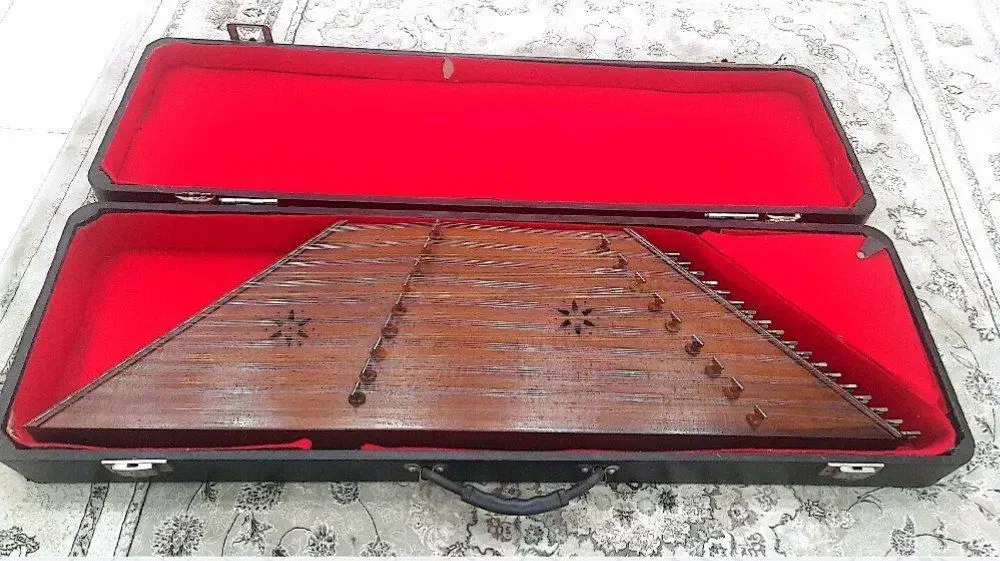 سنتور|سازهای سنتی|پاکدشت, پاکدشت (مامازند)|دیوار