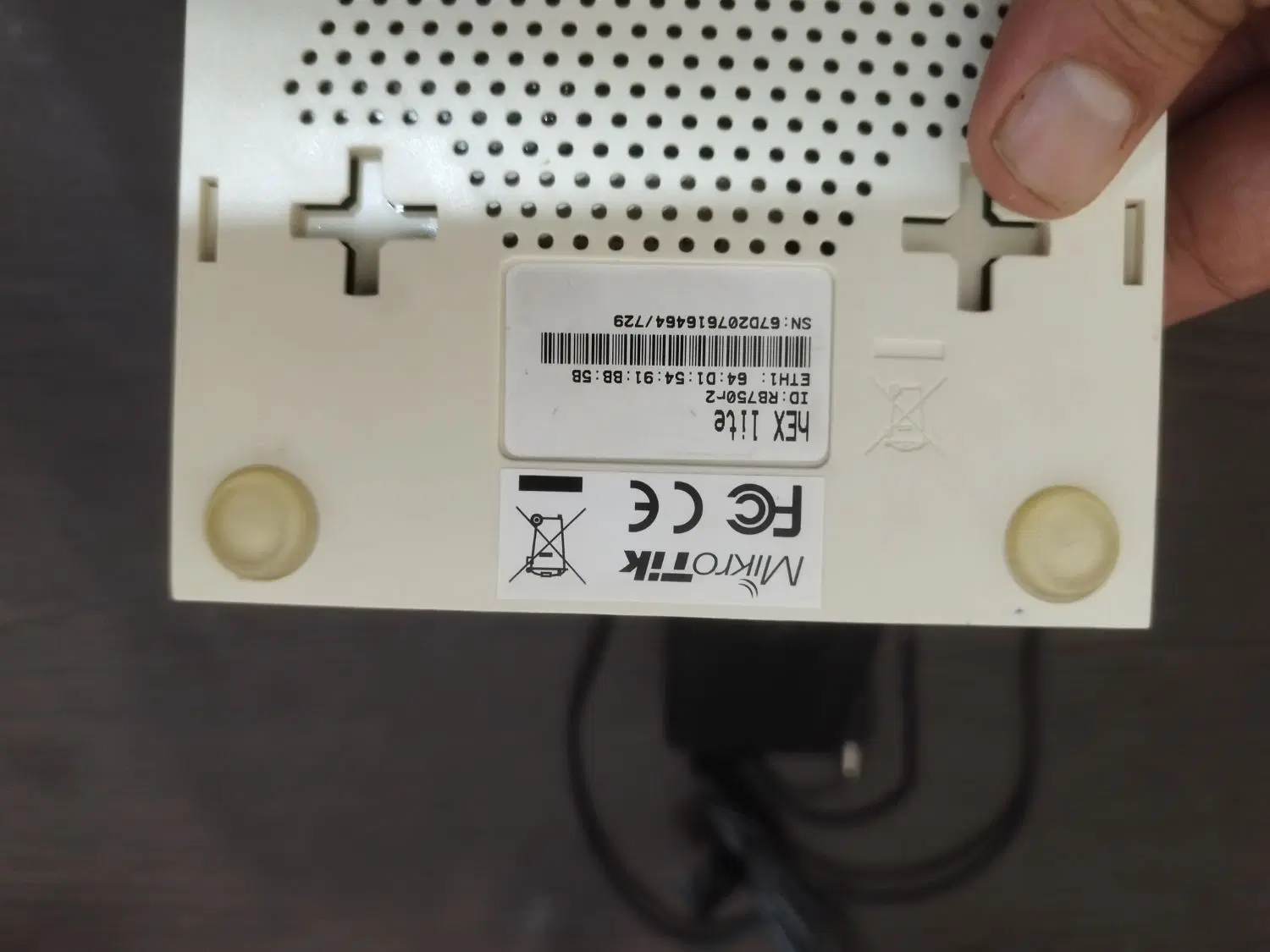 میکروتیک MikroTik 750r2 hex lite|مودم و تجهیزات شبکه|تهران, نیلوفر|دیوار