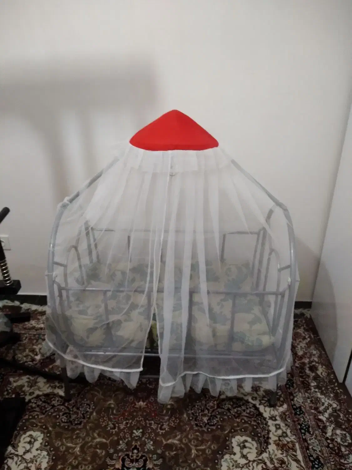 گهواره|تخت و صندلی بچه|کنگاور, |دیوار