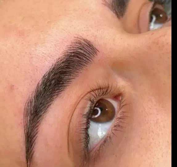 آرایش دائم و آموزش و رژلب و میکرو دائم|خدمات آرایشگری و زیبایی|نیشابور, هفده شهریور|دیوار