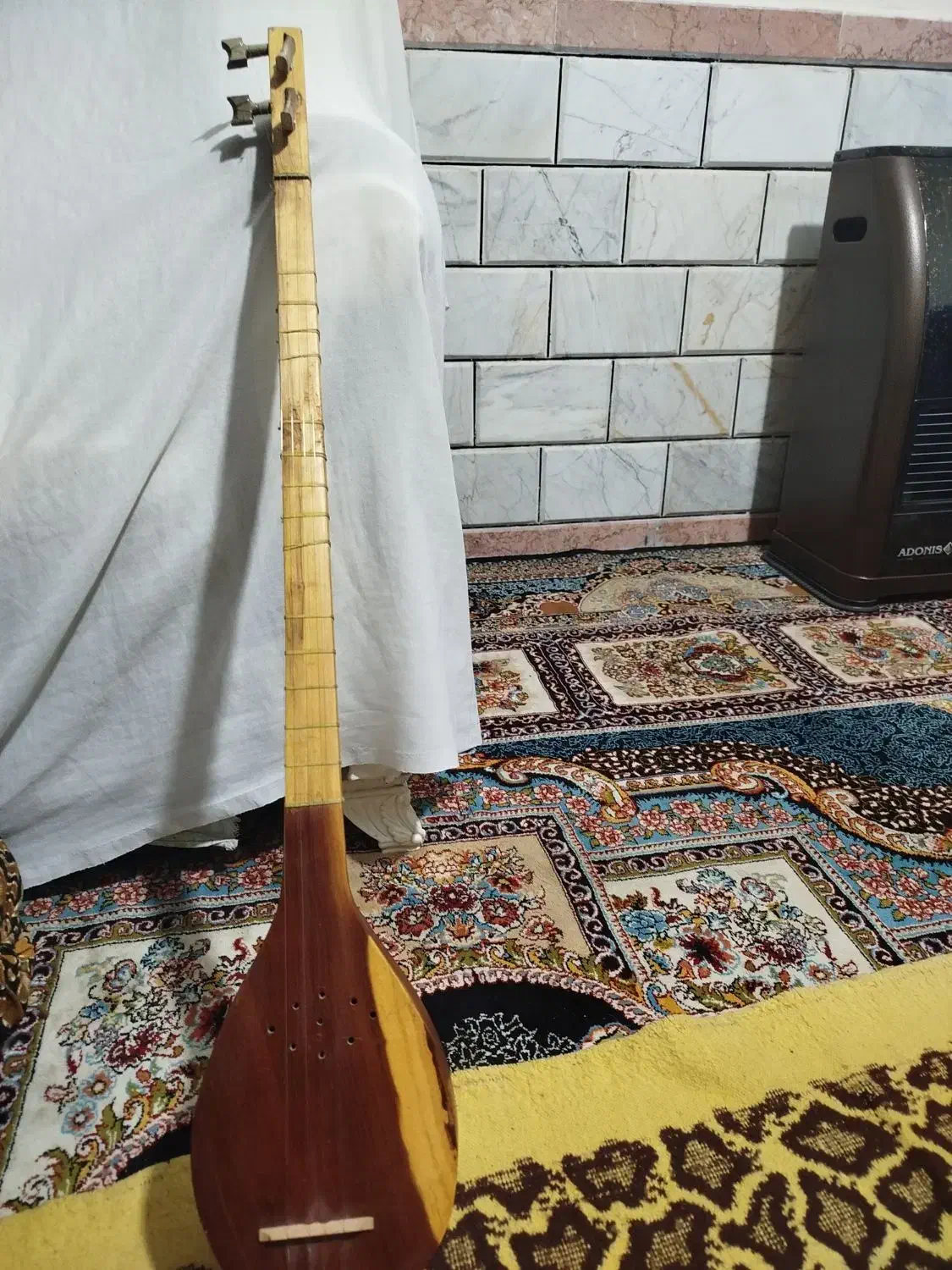 سه تار|سازهای سنتی|گرگان, |دیوار