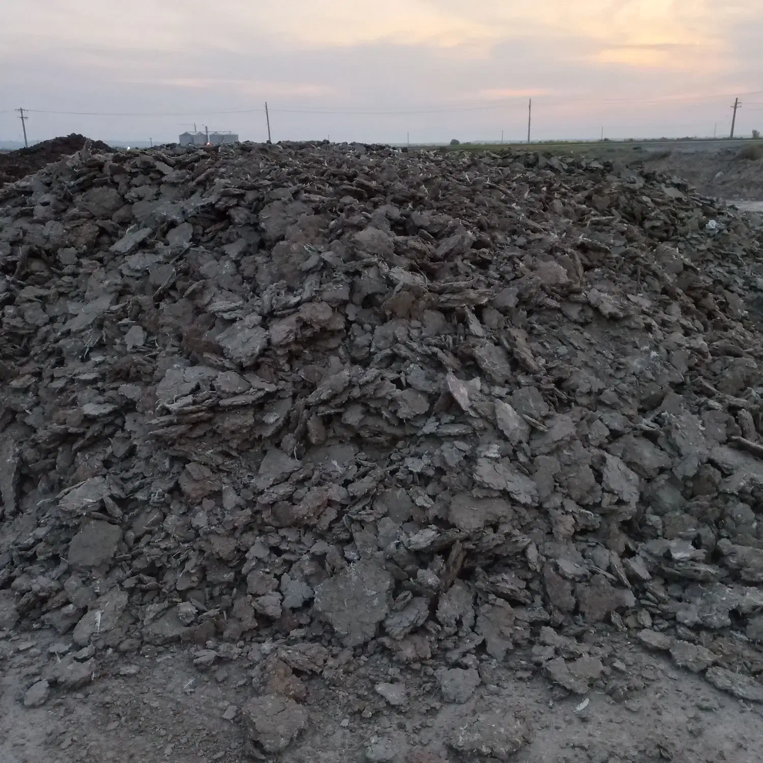 فضولات مرغ سالن|خدمات باغبانی و درختکاری|آبادان, |دیوار