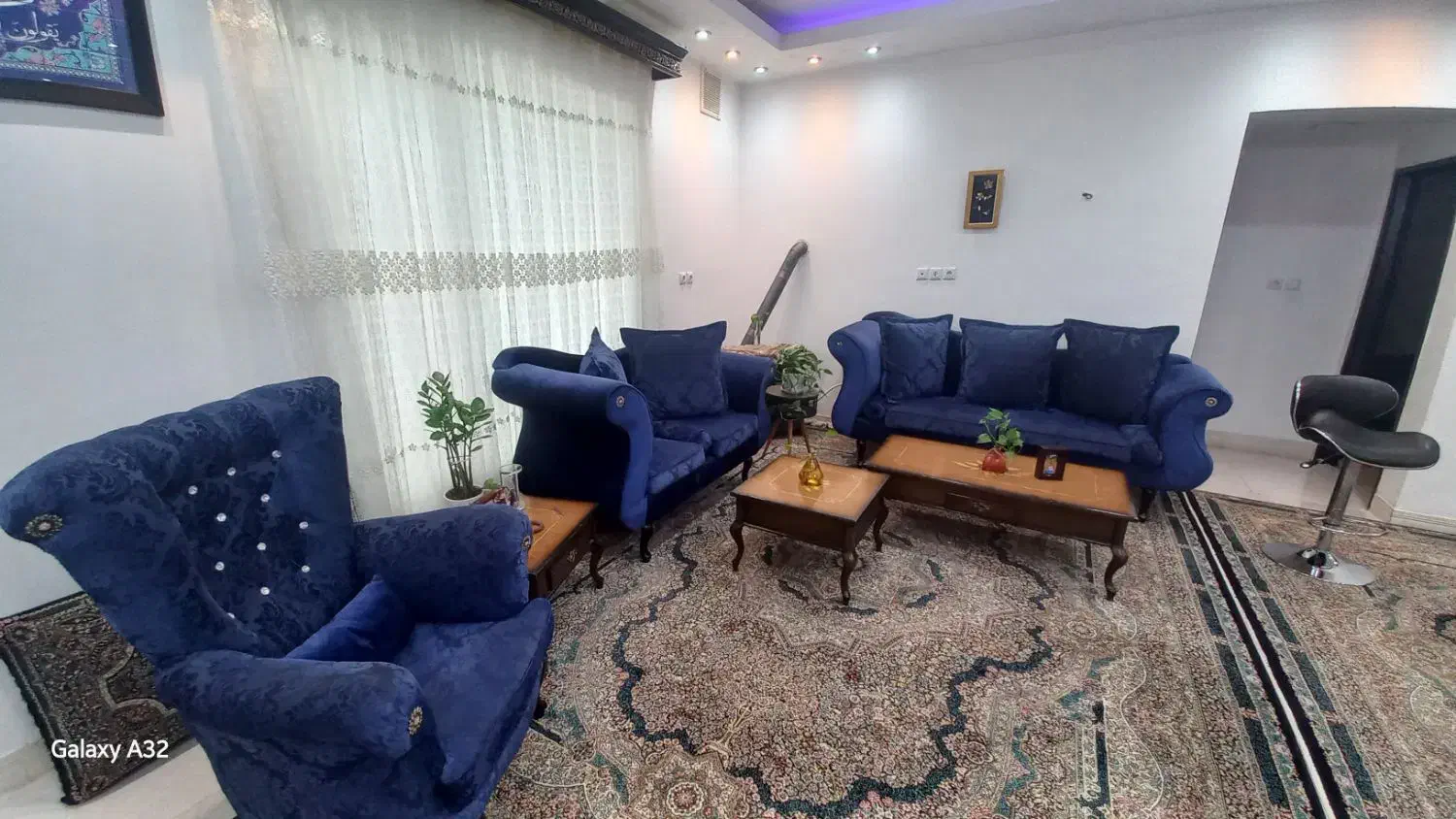 مبل راحتی ۷ نفره مخمل آبی سلطنتی فوق العاده شیک|مبلمان خانگی و میز عسلی|طبس, |دیوار