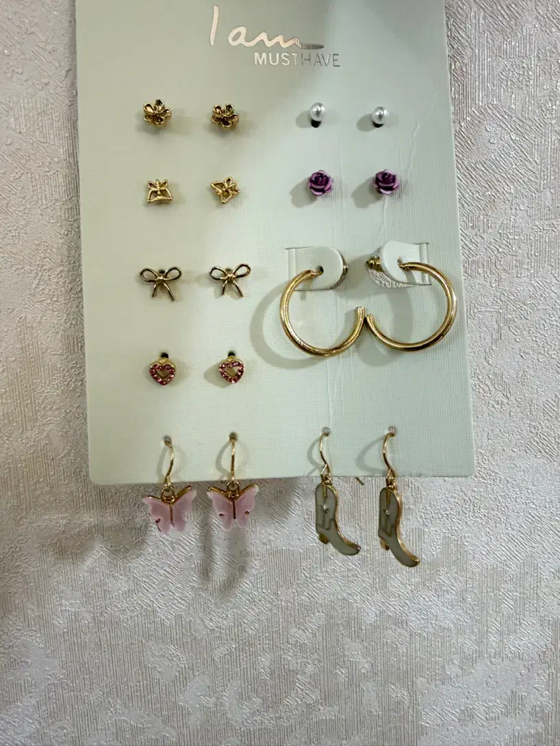 پک گوشواره|بدلیجات|نیشابور, بلوار گلها|دیوار