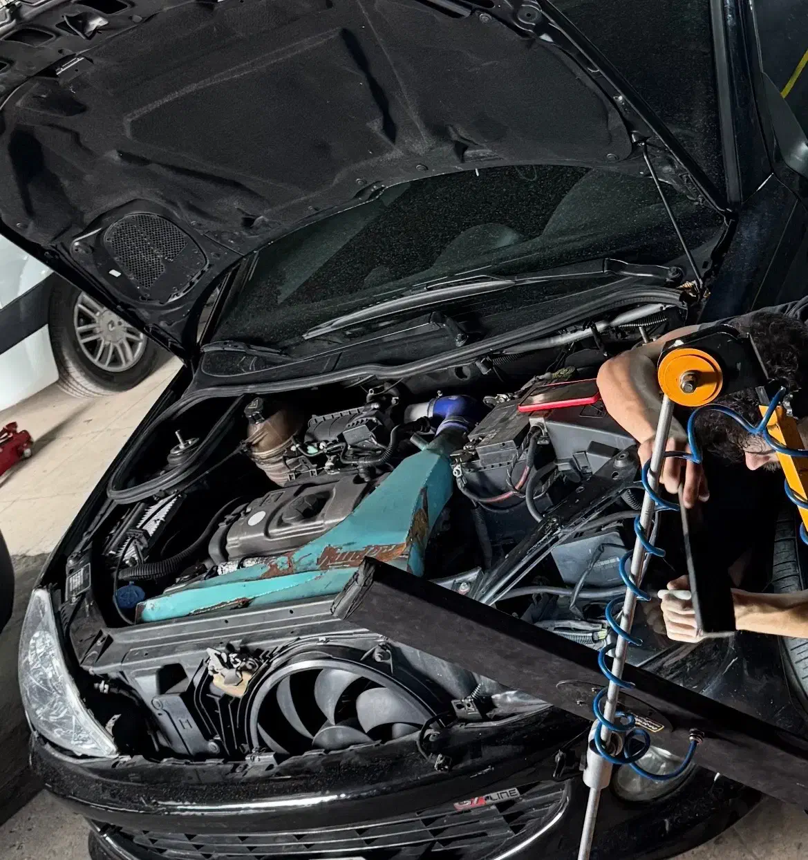 لوازم کامل پژو۲۰۶تیپ۲و۵به صورت اوراق و تمام لوازم|قطعات یدکی و لوازم جانبی|تهران, تهرانسر غربی|دیوار