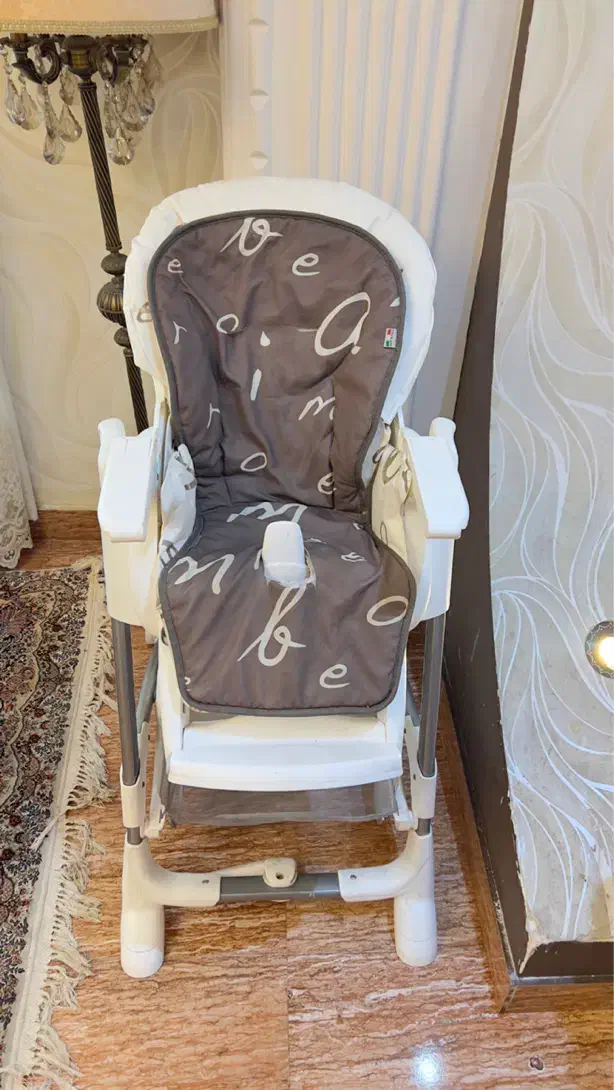 صندلی غذای کودک|تخت و صندلی بچه|رشت, دیلمان|دیوار