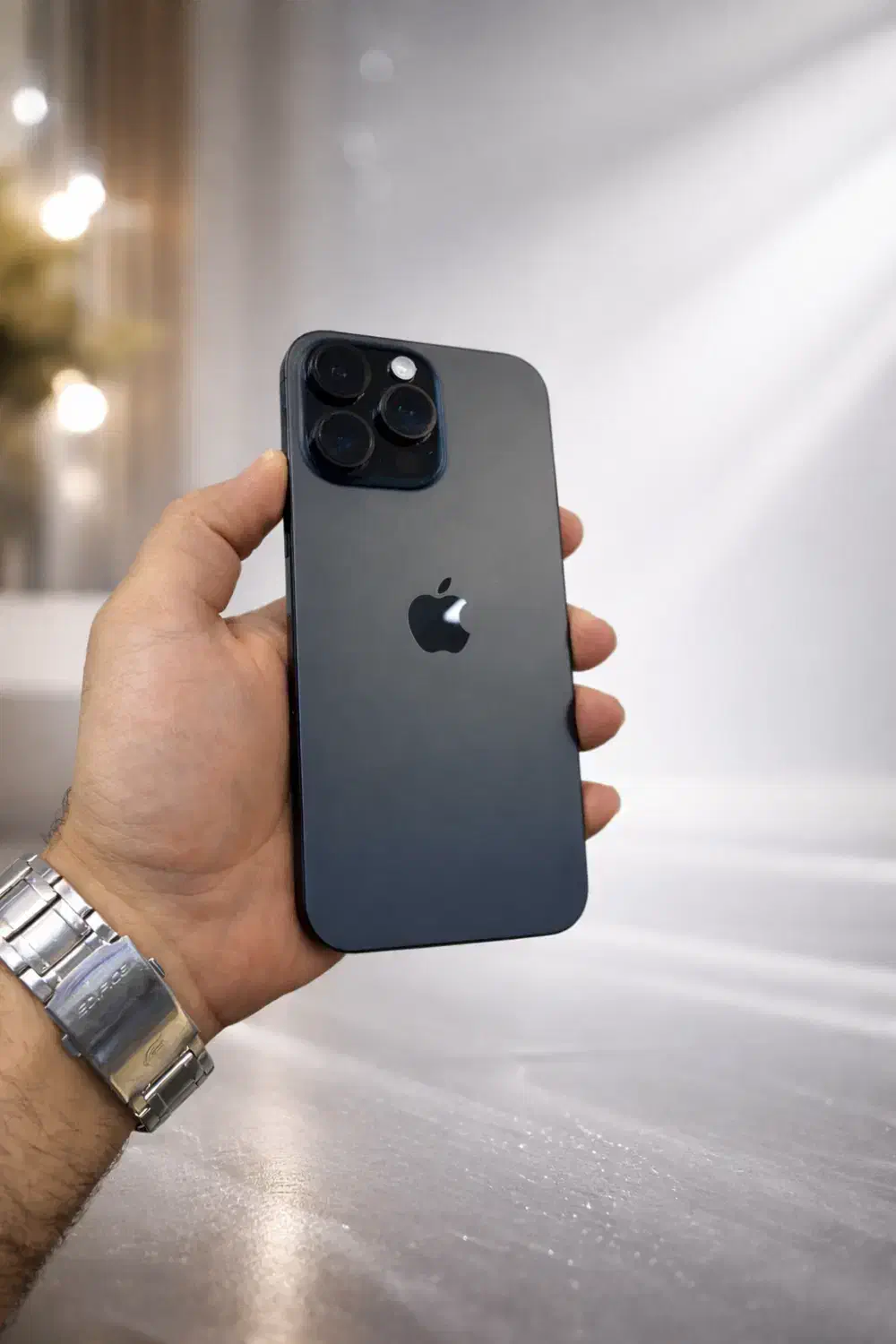 اپل ایفون /۱۶ پرومکس/حافظه ۵۱۲/رنگ مشکی/باطری۱۰۰|موبایل|اصفهان, مفتح|دیوار