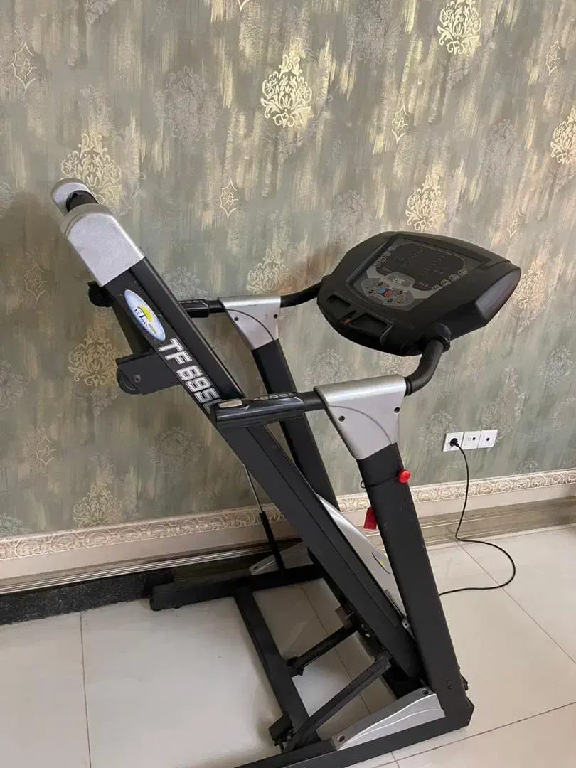 تردمیل تایتان فیتنس نو|تجهیزات ورزشی|ری, دولتآباد|دیوار