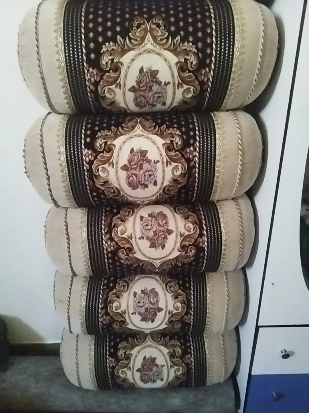 تعداد10عددبالشت|رختخواب، بالش، پتو|یاسوج, |دیوار