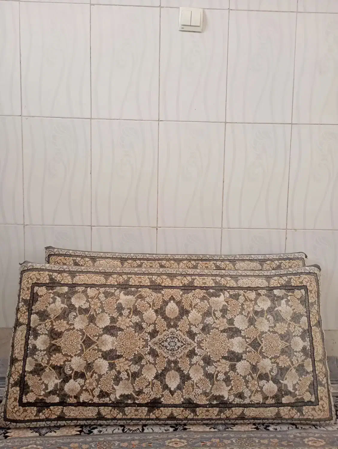 پشتی|پشتی|چناران, |دیوار