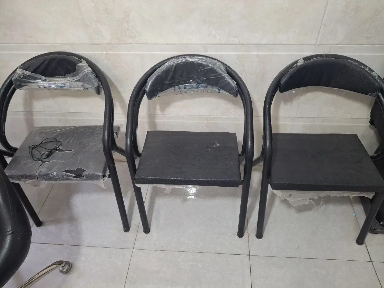 صندلی دراور|صندلی و نیمکت|قم, ولیعصر|دیوار