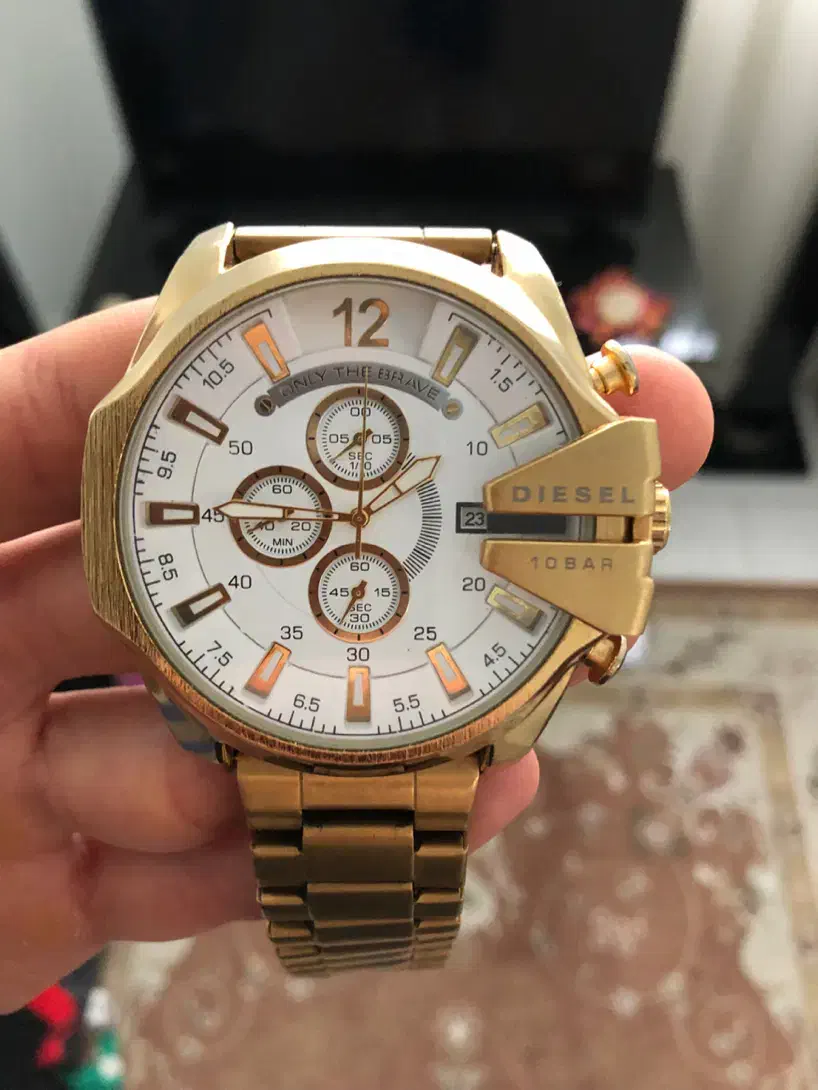 برند دیزل|ساعت|فردیس, شهرک سپاه|دیوار