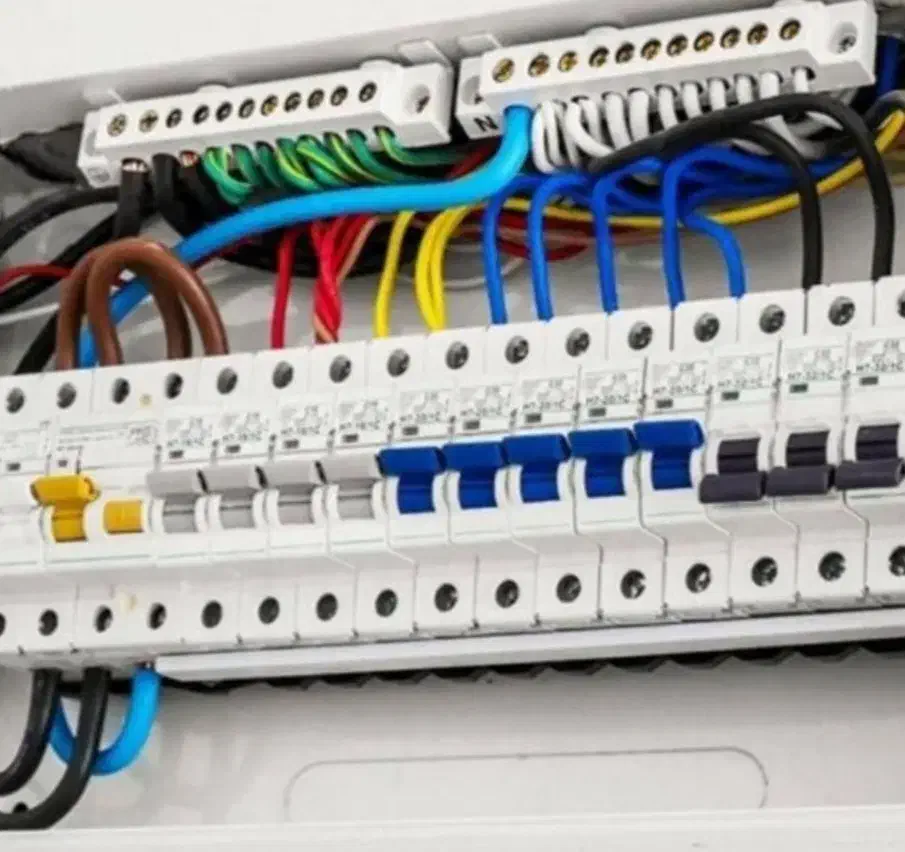 نیازب شاگردبرق کاری|استخدام صنعتی، فنی، مهندسی|شهرکرد, |دیوار