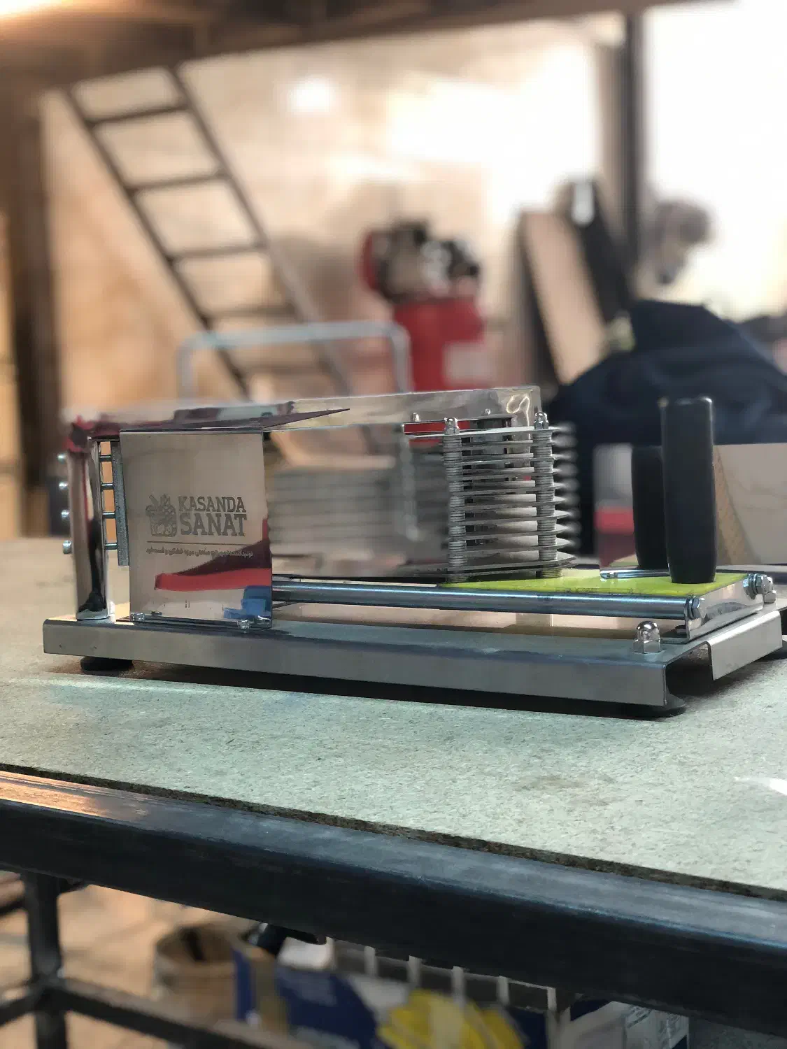 اسلایسر|ماشین‌آلات صنعتی|آفتاب, |دیوار