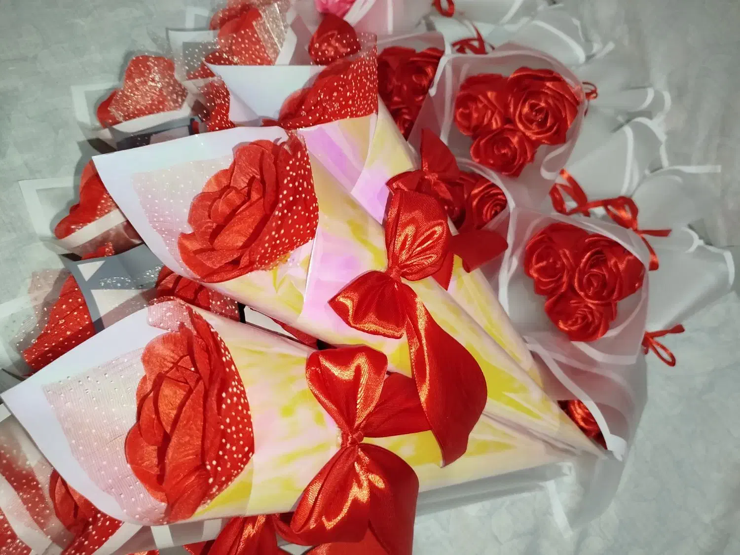 گل ولنتاین|گل مصنوعی|مراغه, |دیوار