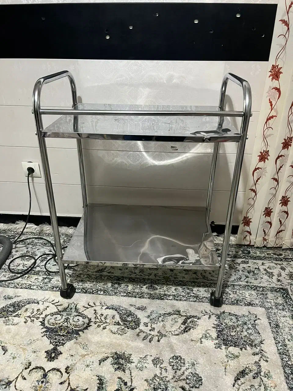 لوازم آرایشگاهی یا کلینیک|آرایشگاه و سالنهای زیبایی|شهرکرد, |دیوار