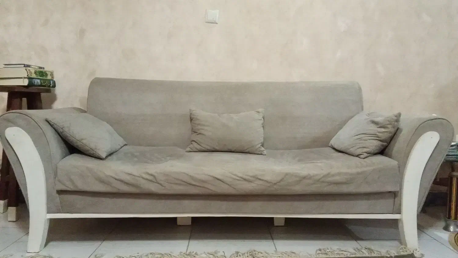 مبل ۶نفره|مبلمان خانگی و میز عسلی|رشت, معلم|دیوار