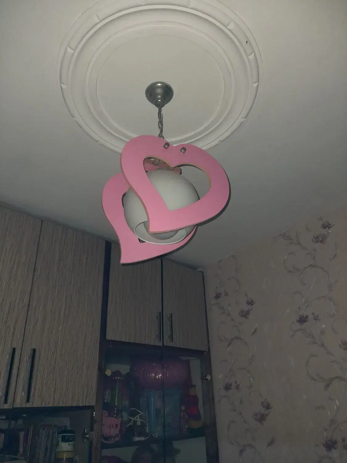 لوستر|لوستر و چراغ آویز|رشت, پیرکلاچای|دیوار